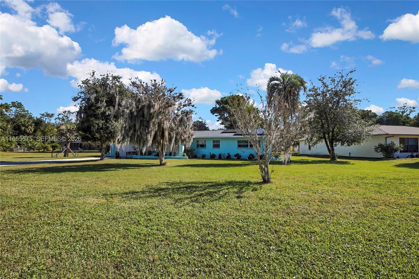 685 Afterglow Circle, FL 34429 photo 4