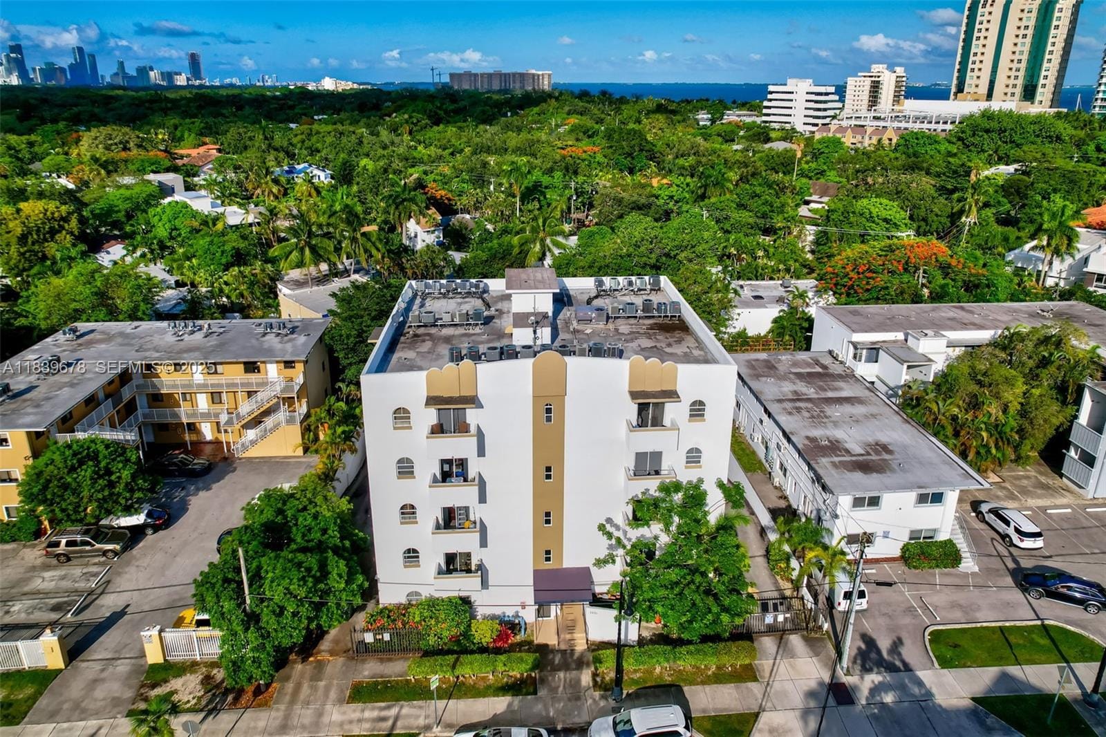 3051 SW 27th Avenue 402, Miami, FL 33133