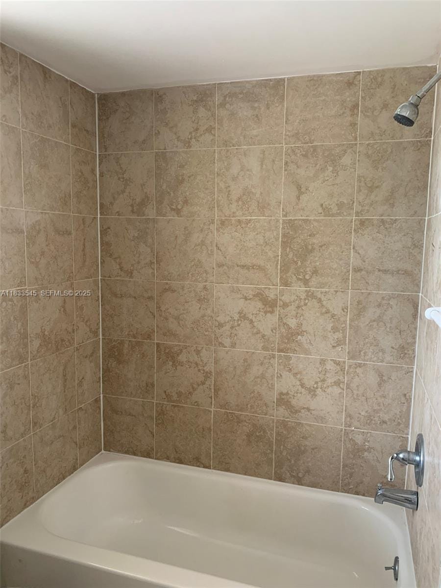 8861 Sunrise Lakes Boulevard 307, Sunrise, FL 33322 photo 6