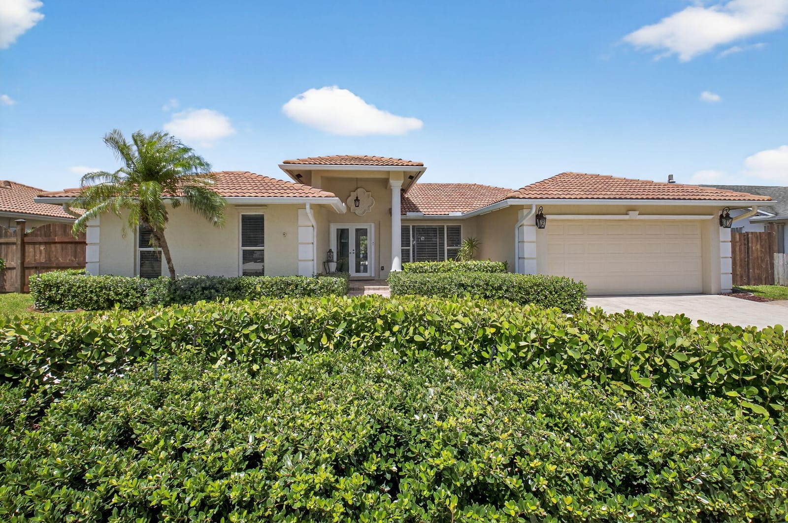 17401 Spring Tree Lane — photo 3
