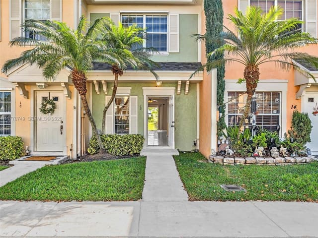 12 Simonton Circle 12, sold in Coconuts At Bonaventure, Weston, FL