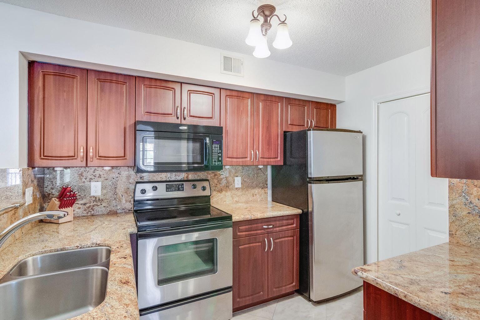 1715 Village Boulevard 201 — photo 7
