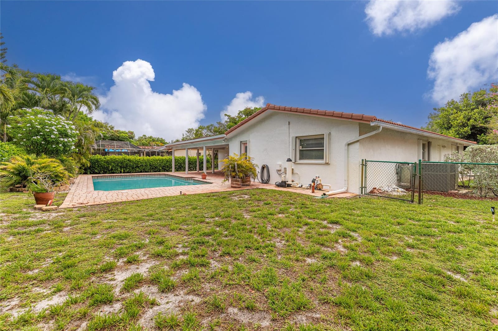 8277 NW 3rd Place, Coral Springs, FL 33071 photo 4