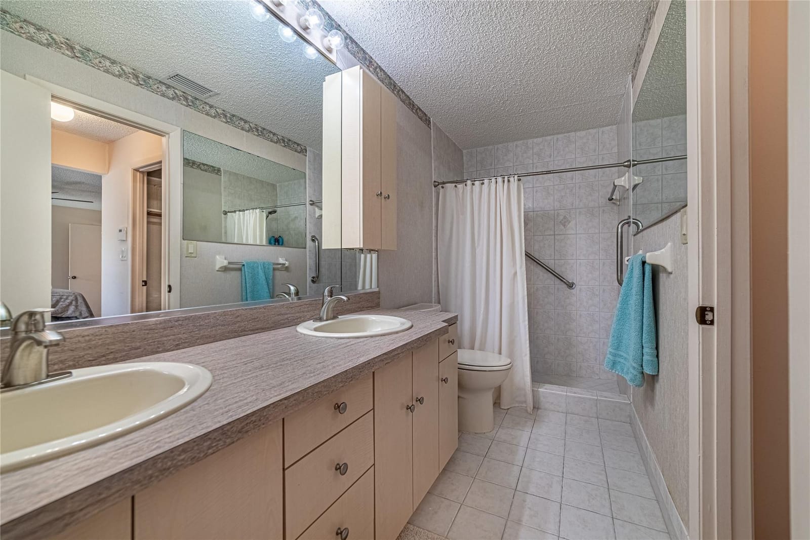 8277 NW 3rd Place, Coral Springs, FL 33071 photo 10
