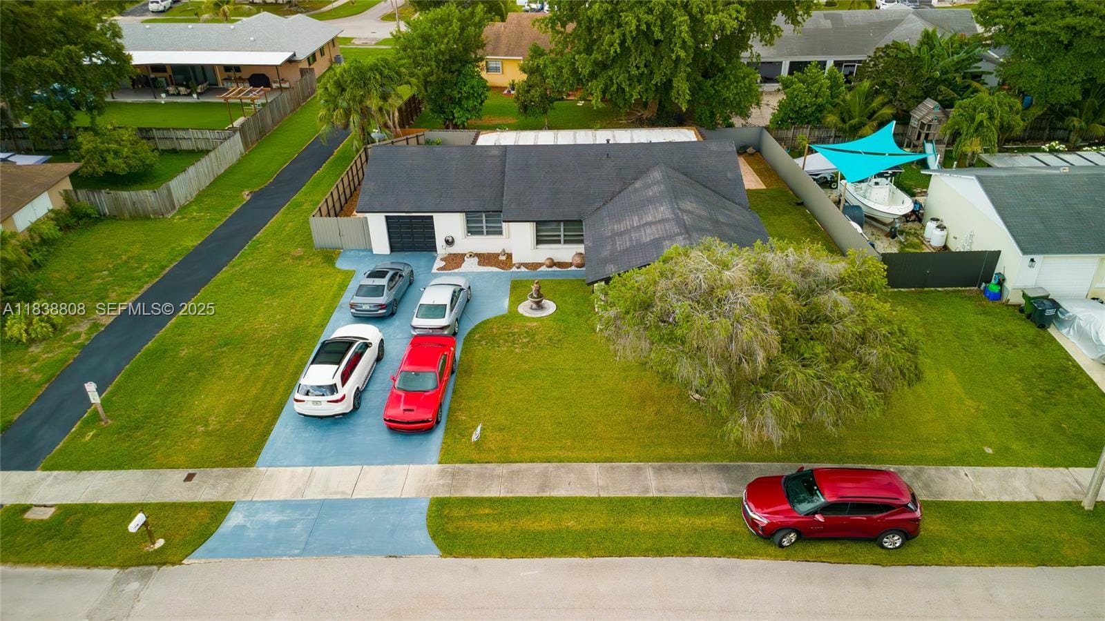 906 Cardinal Place, Homestead, FL 33035