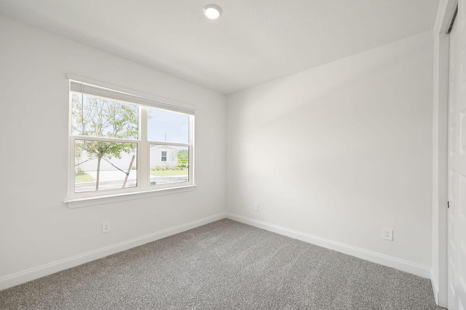 5756 Hampton Park Circle — photo 12