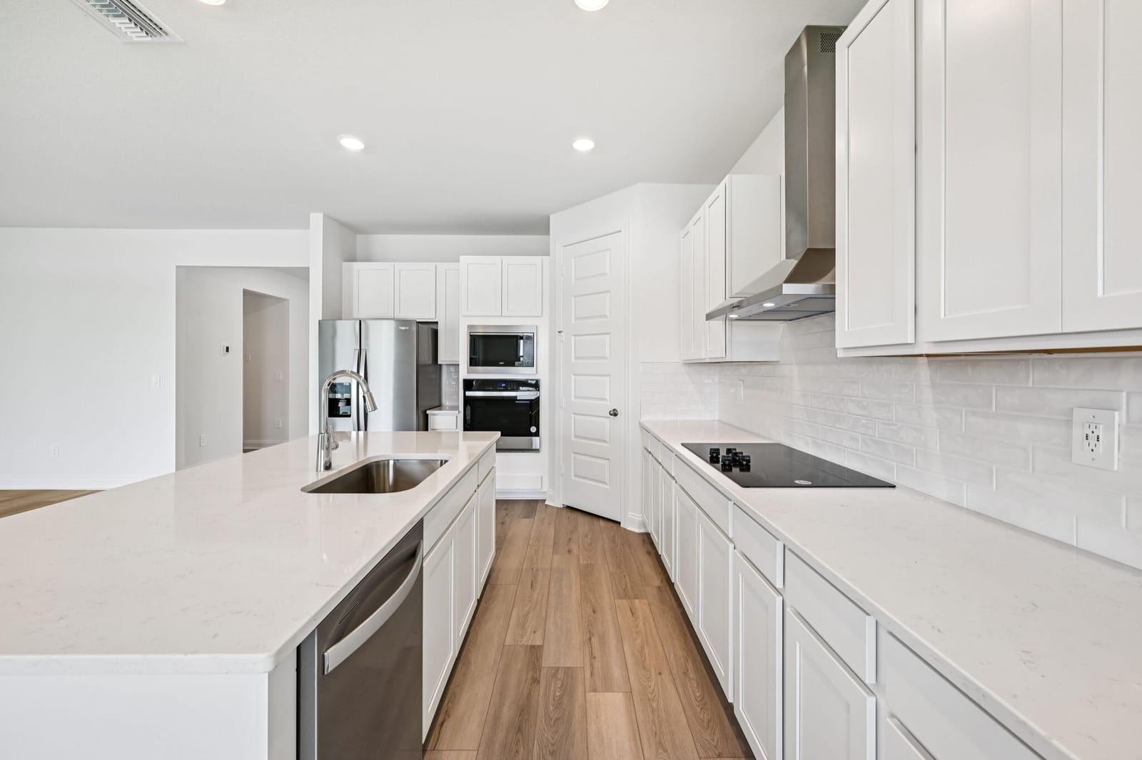 5756 Hampton Park Circle — photo 10