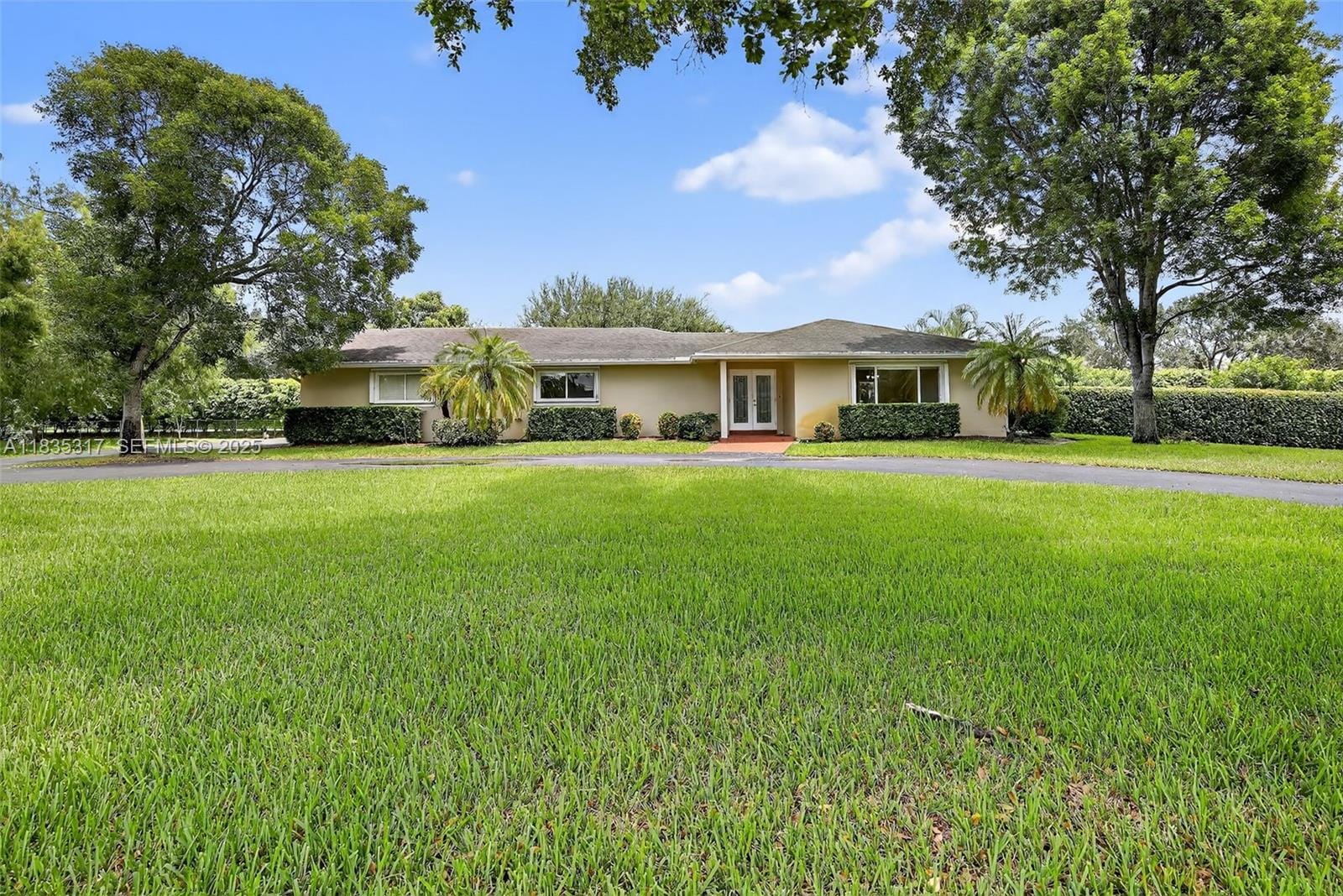 3 bedroom home for sale at 10801 57th, Davie, FL 33328 — $975,000