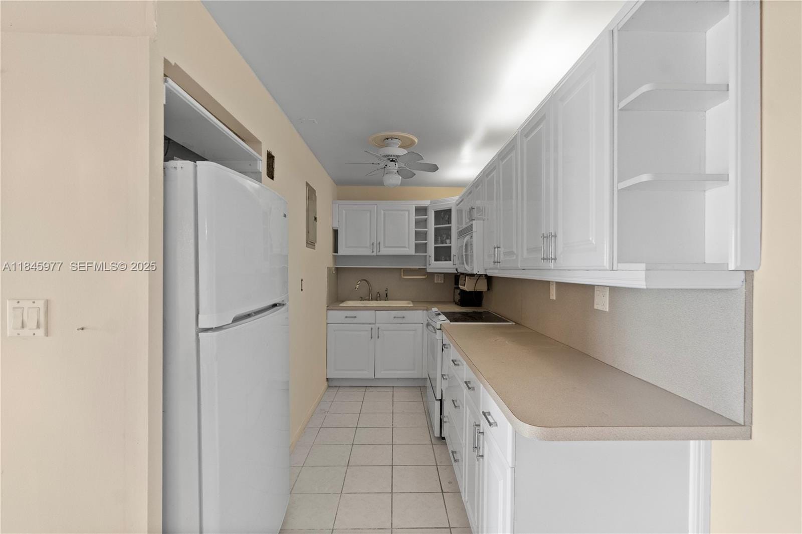 200 S Birch Road 1212 — photo 10