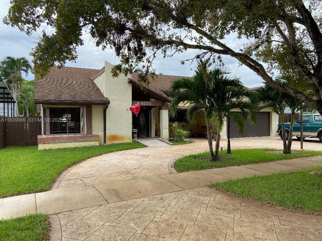 9220 SW 100th Ave Road, Miami, FL 33176