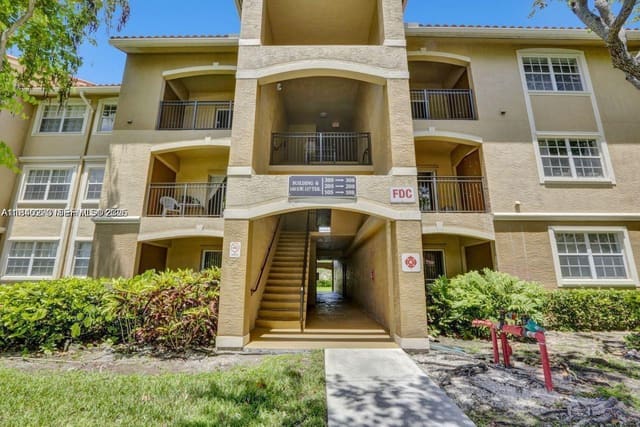 160 SW 117th Terrace 6107, Pembroke Pines, FL 33025