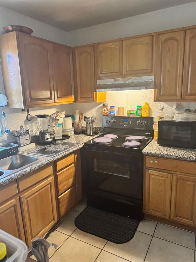 4160 NW 21st Street 142B, sold in Calypso Cay Condo, Lauderhill, FL