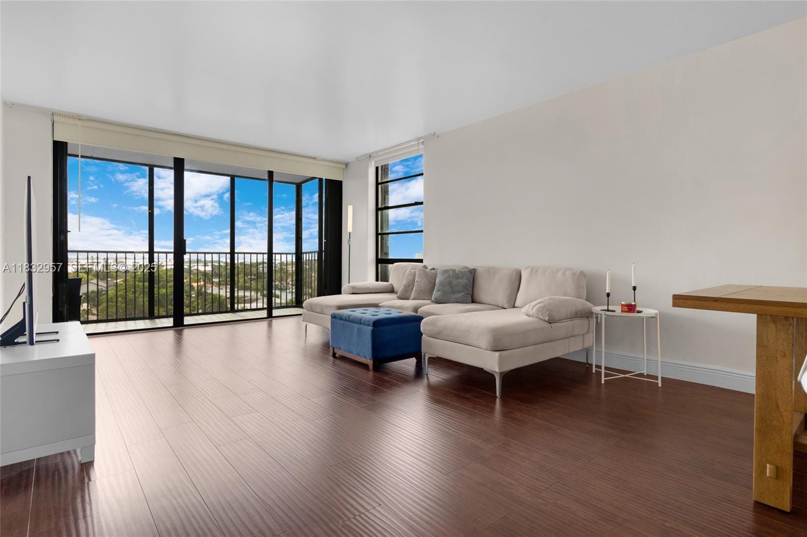 2500 NE 135th Street C711, North Miami, FL 33181 photo 2