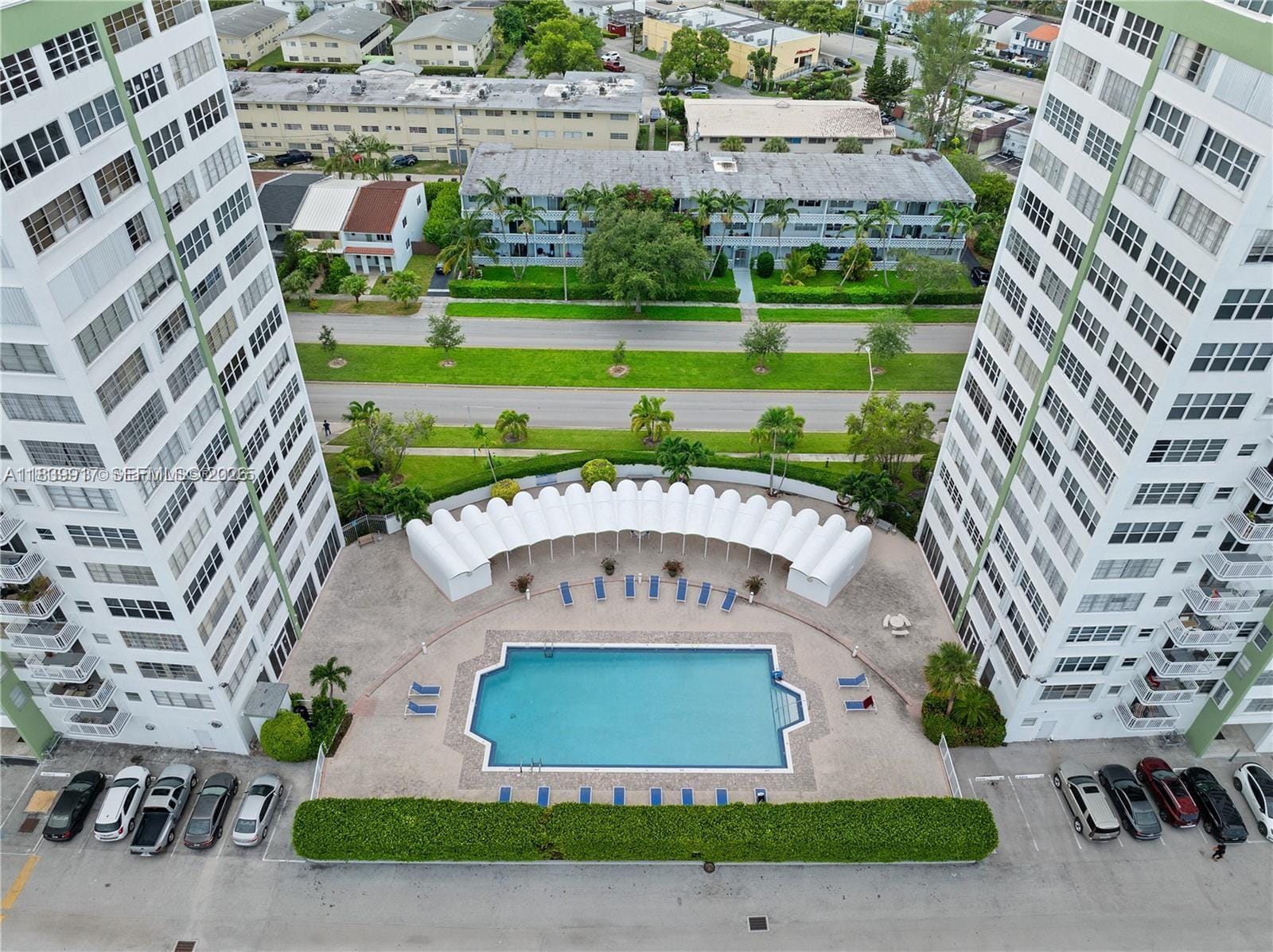 2100 W Sans Souci Boulevard E1, North Miami, FL 33181