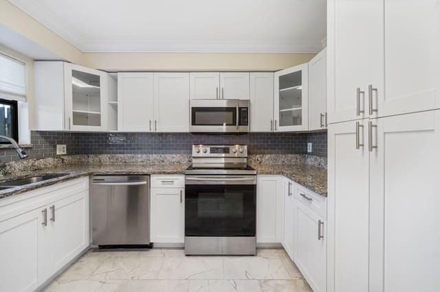 1705 Wharf Lane, Greenacres, FL 33463