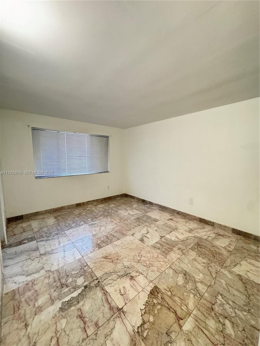 15525 Miami Lakeway N 102 — photo 11