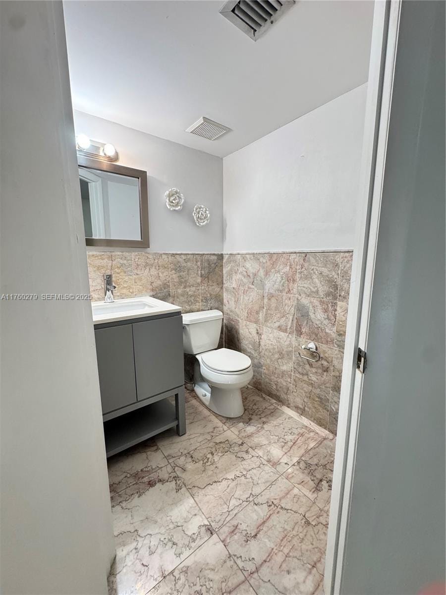 15525 Miami Lakeway N 102, Miami Lakes, FL 33014 photo 15