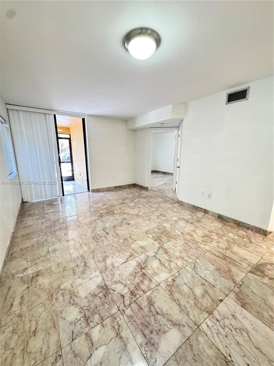 15525 Miami Lakeway N 102 — photo 4