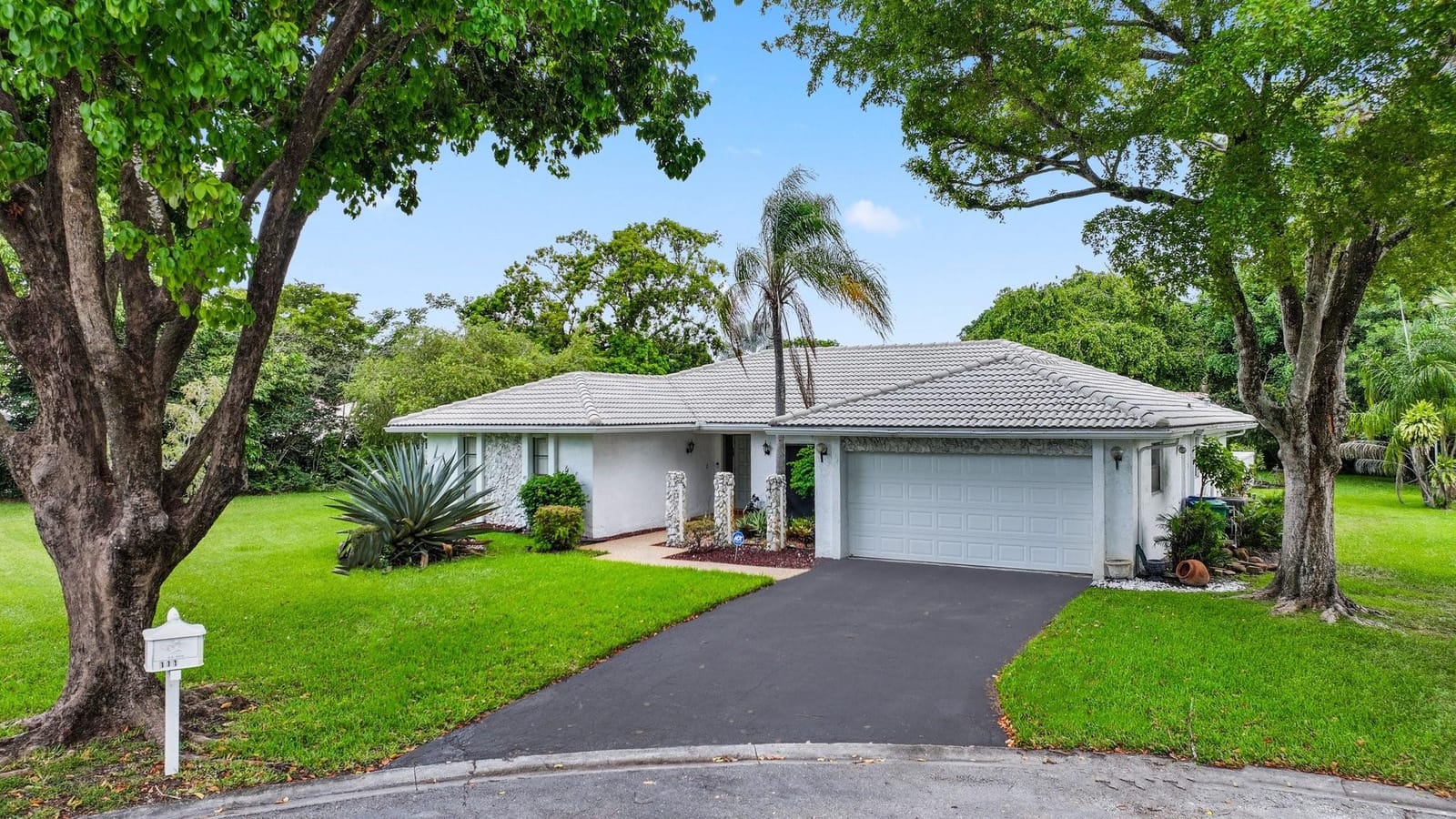 111 NW 88th Way, Coral Springs, FL 33071