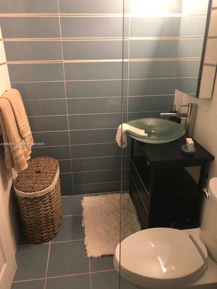 5401 Collins Avenue 410, Miami Beach, FL 33140 photo 16