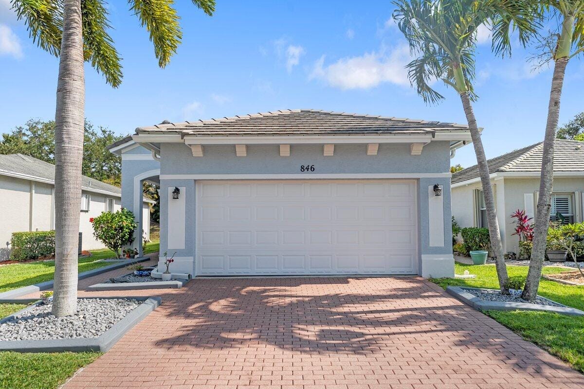 846 SW Rocky Bayou Terrace, Port St. Lucie, FL 34986