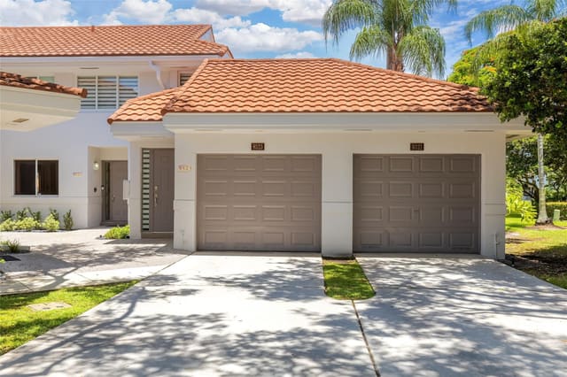 9321 NW 9th Place 9321, Plantation, FL 33324