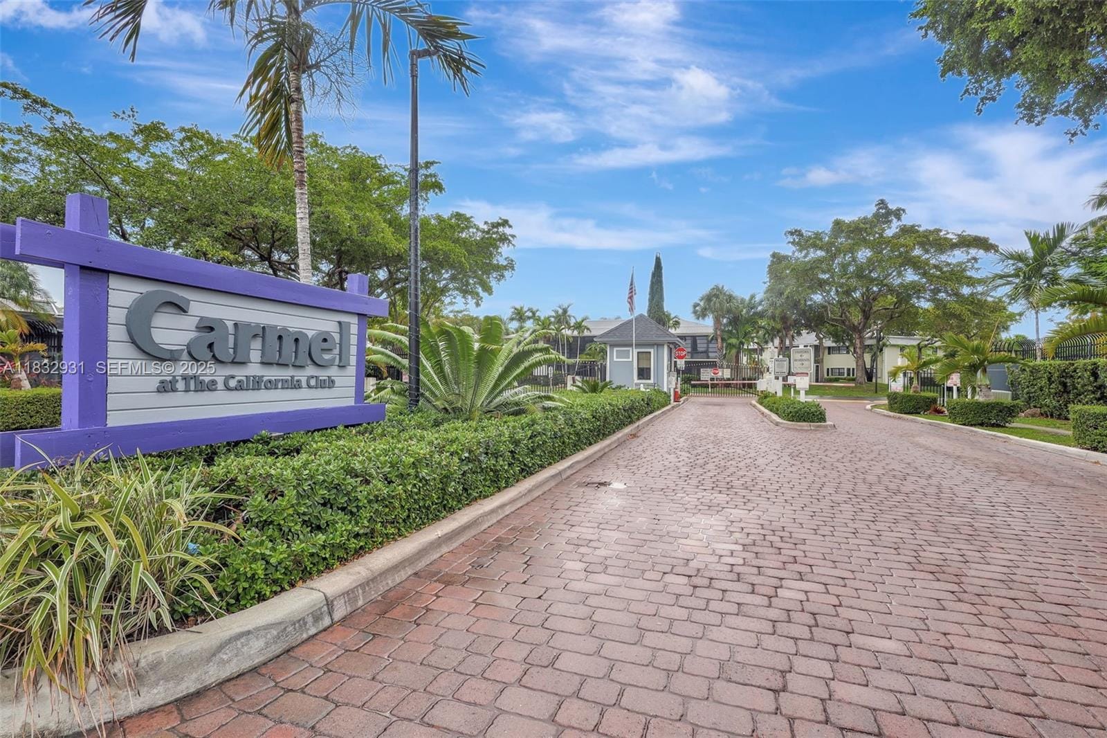 933 NE 199th Street 102, Miami, FL 33179