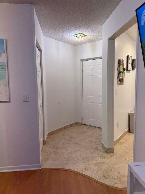 4161 Coral Tree Circle 161 — photo 4