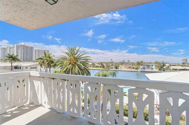 3113 S Ocean Drive 410, sold in Ashleigh House, Hallandale Beach, FL