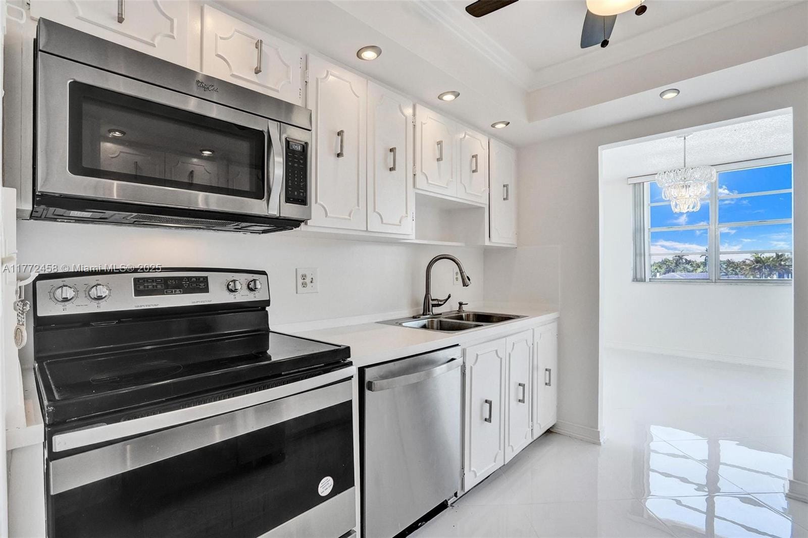 3113 S Ocean Drive 410, Hallandale Beach, FL 33009 photo 2