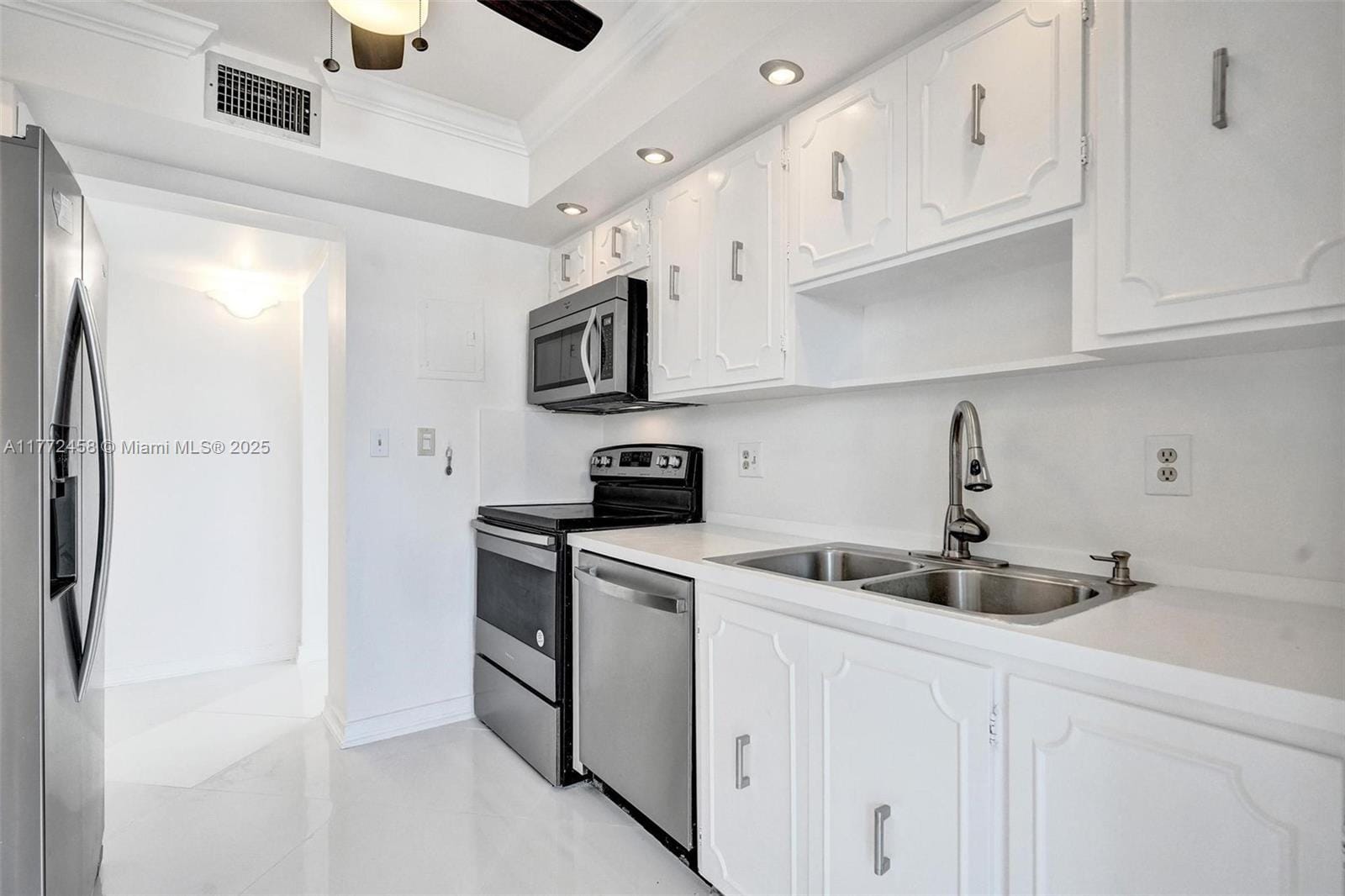 3113 S Ocean Drive 410, Hallandale Beach, FL 33009 photo 27