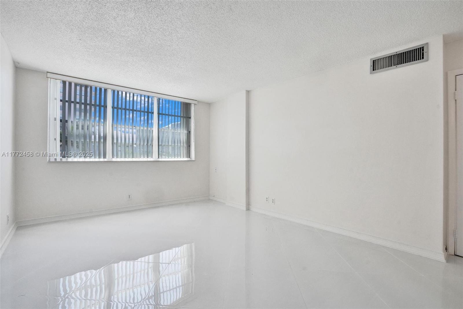 3113 S Ocean Drive 410, Hallandale Beach, FL 33009 photo 10
