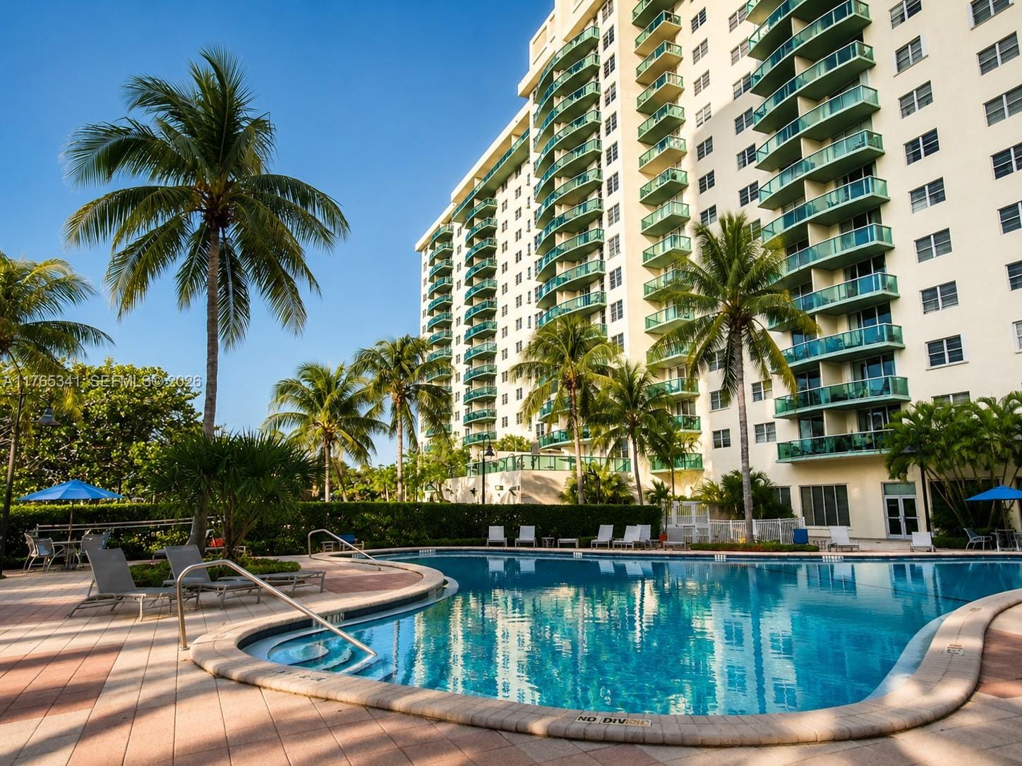 19390 Collins Avenue 312 — photo 12