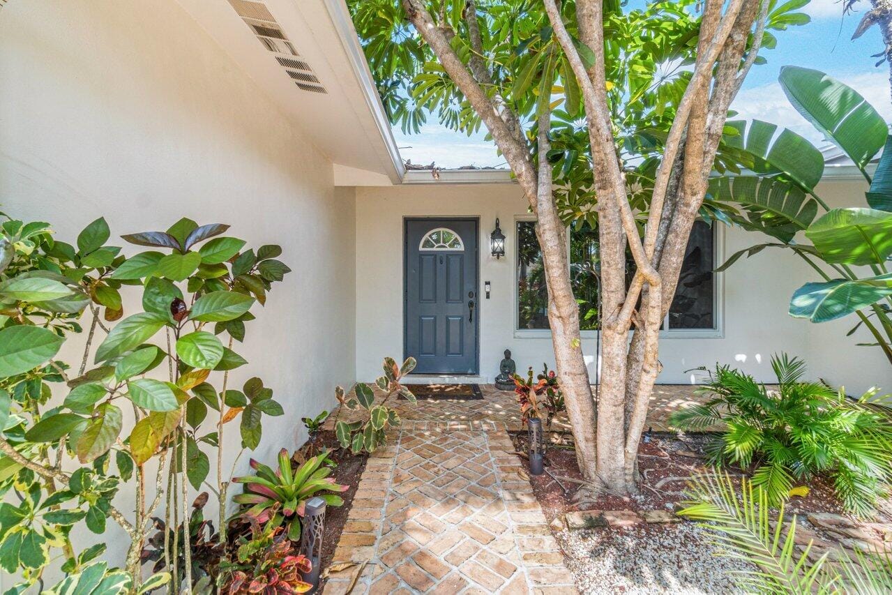 2845 SW 4th Street — photo 2