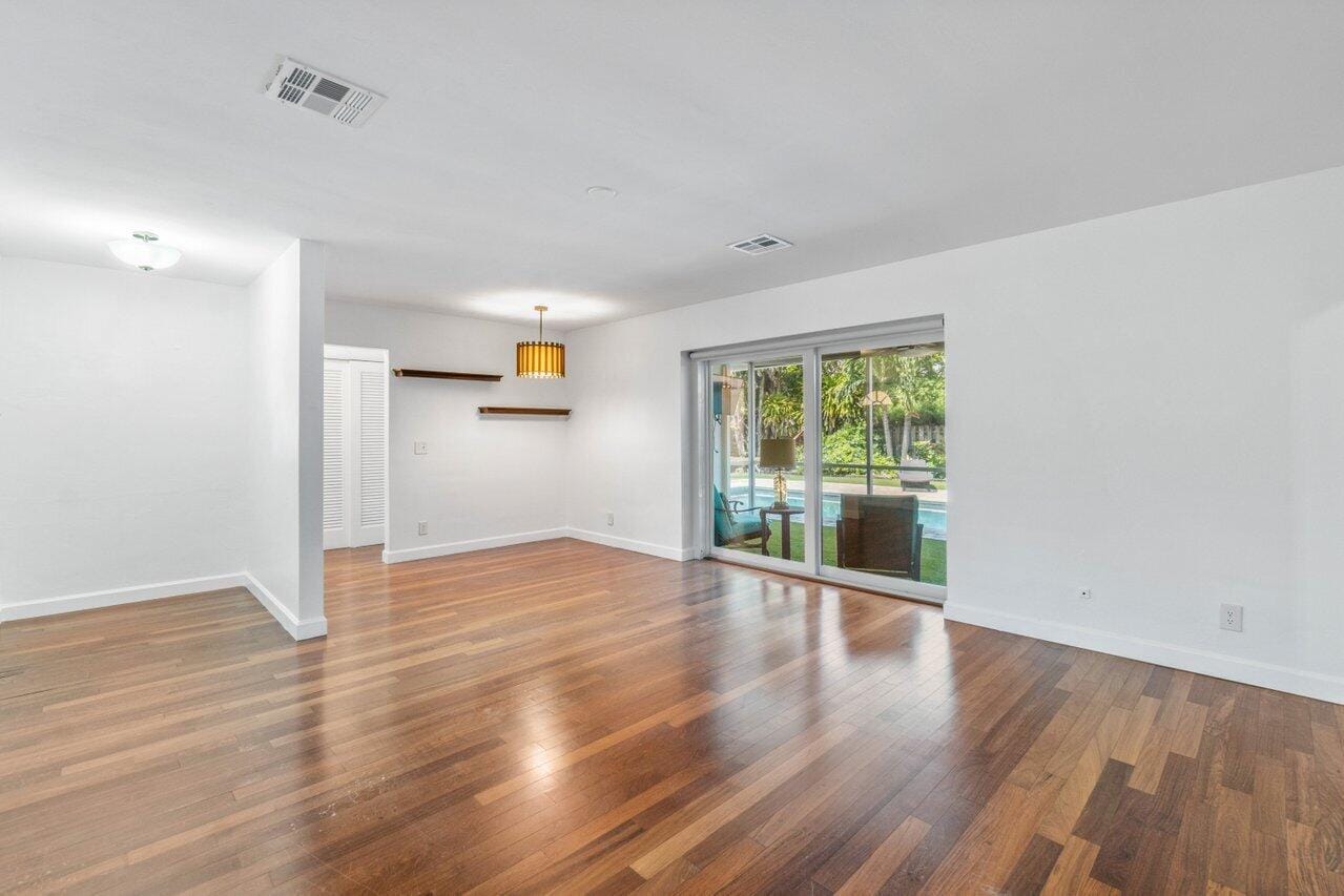 2845 SW 4th Street — photo 4