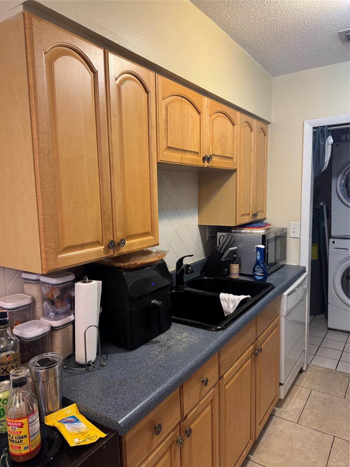 931 - 933 SW - 933 16th Place — photo 3