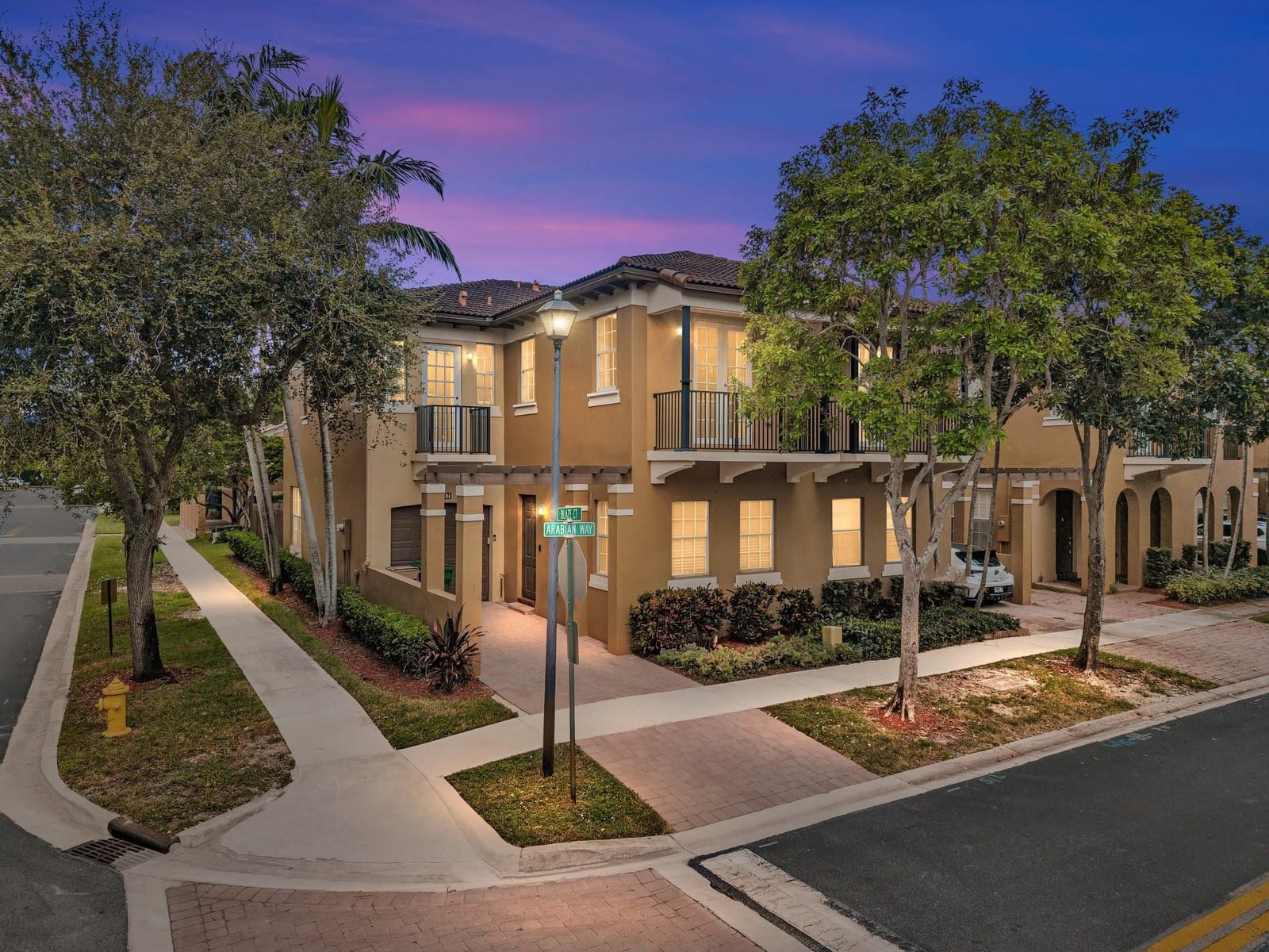 4447 Arabian Way 4447, Davie, FL 33328