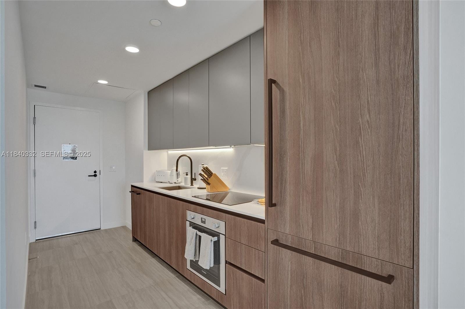 580 72nd Street 1208, Miami Beach, FL 33141 photo 30
