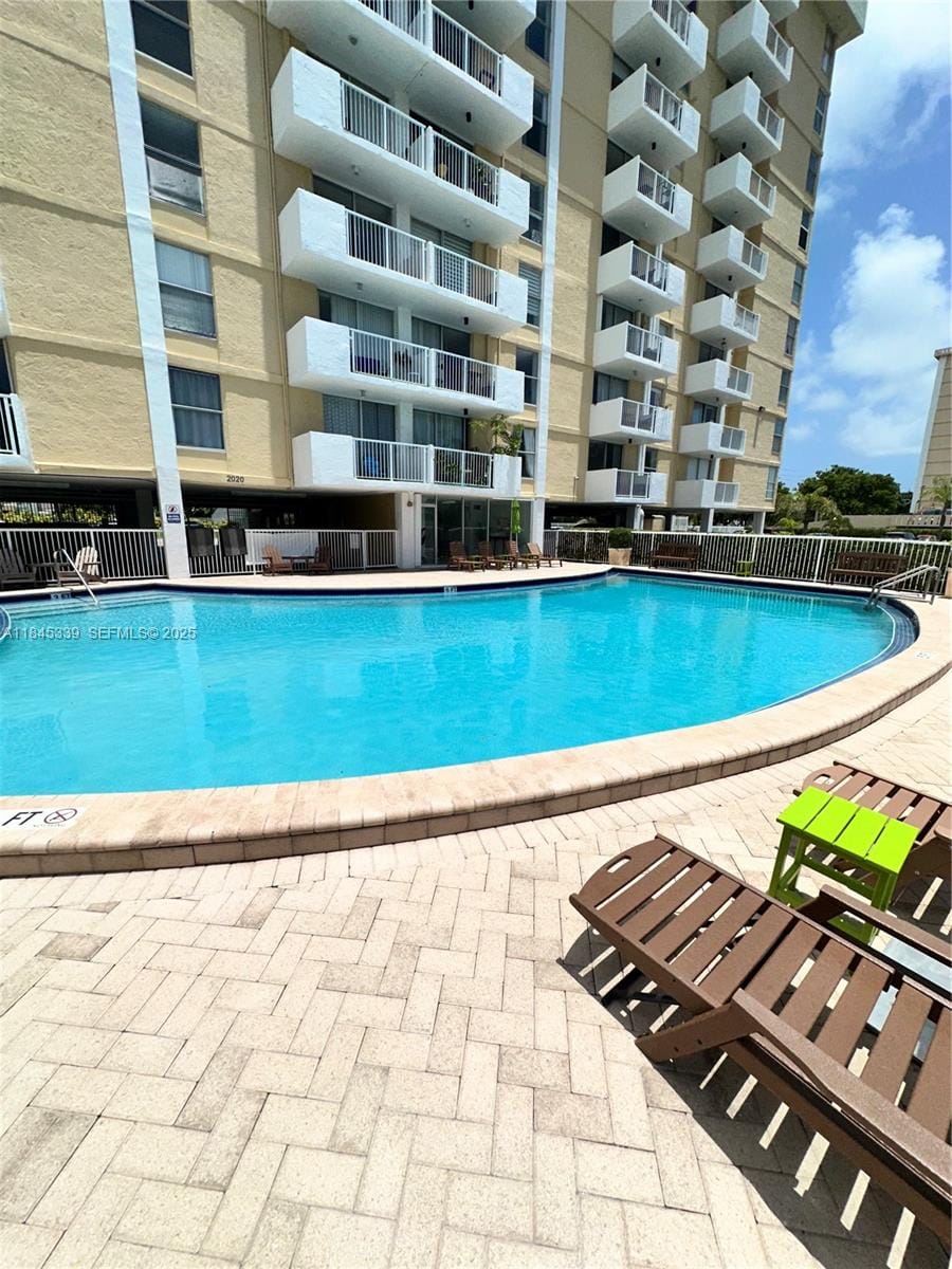 2020 NE 135th Street 807, North Miami, FL 33181 photo 16