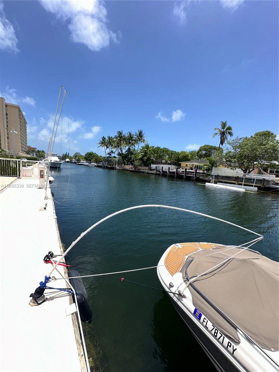 2020 NE 135th Street 807, North Miami, FL 33181 photo 18