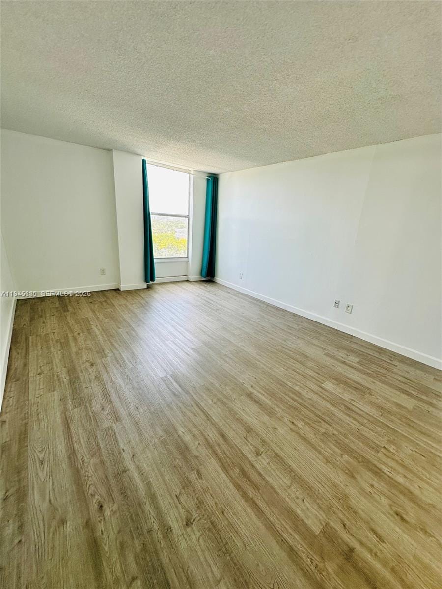 2020 NE 135th Street 807 — photo 8