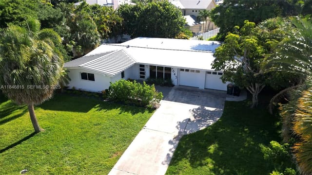 2643 NE 26th Terrace, sold in Lighthouse Point First Se, Lighthouse Point, FL