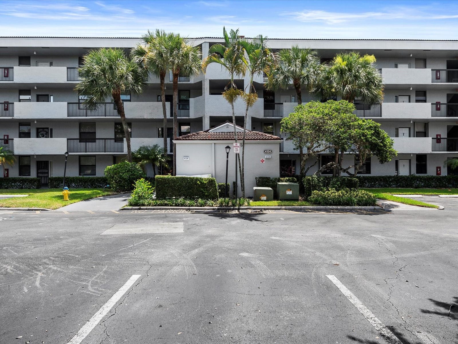 4134 S Carambola Circle H403 — photo 4