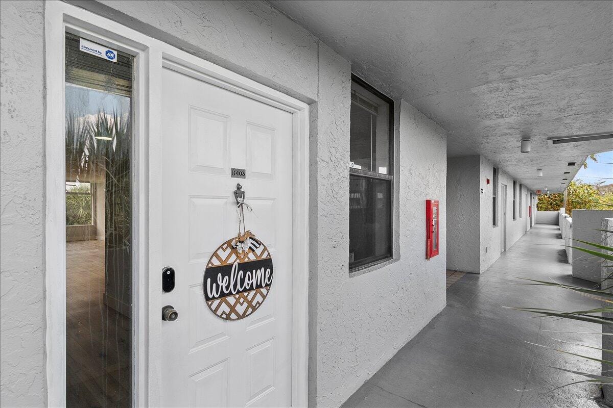 4134 S Carambola Circle H403 — photo 5