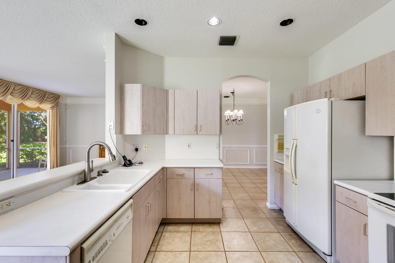 12908 Coral Lakes Drive — photo 9