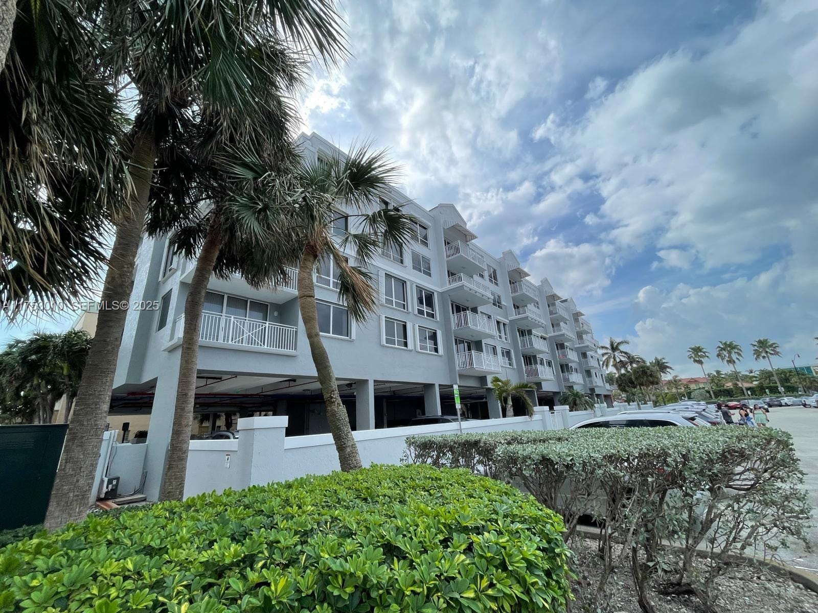 2642 Collins Avenue 506, Miami Beach, FL 33140 photo 2