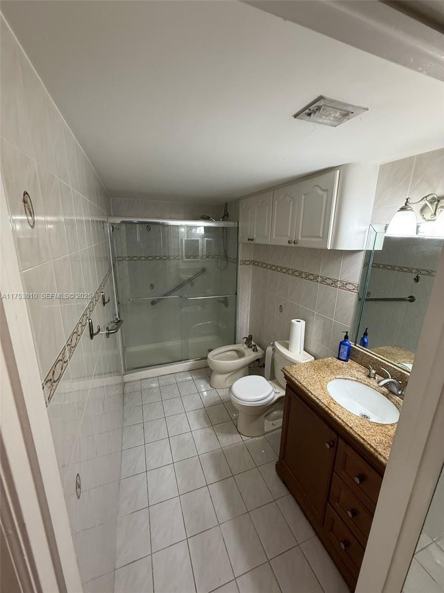 2642 Collins Avenue 506, Miami Beach, FL 33140 photo 22