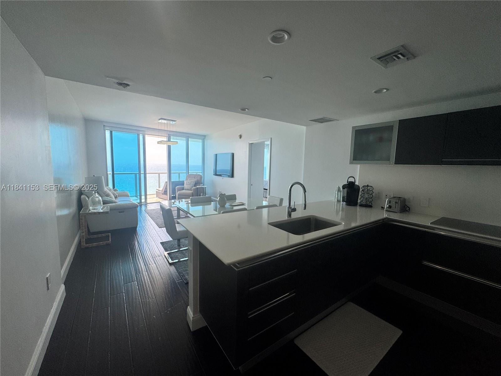 17001 Collins Avenue 1002 — photo 4