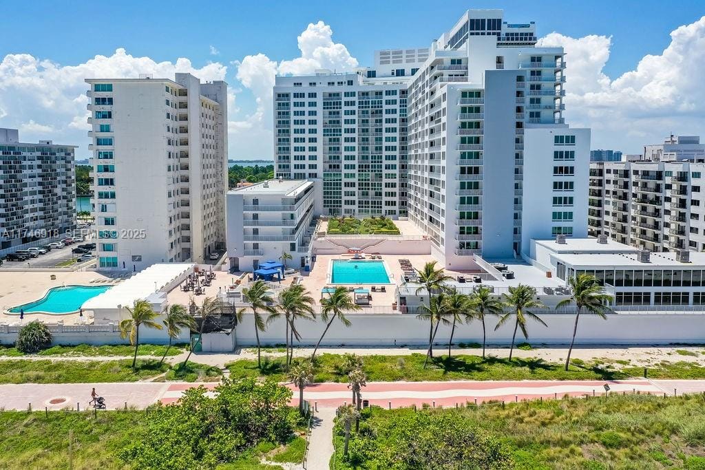 5401 Collins Avenue 628 — photo 3