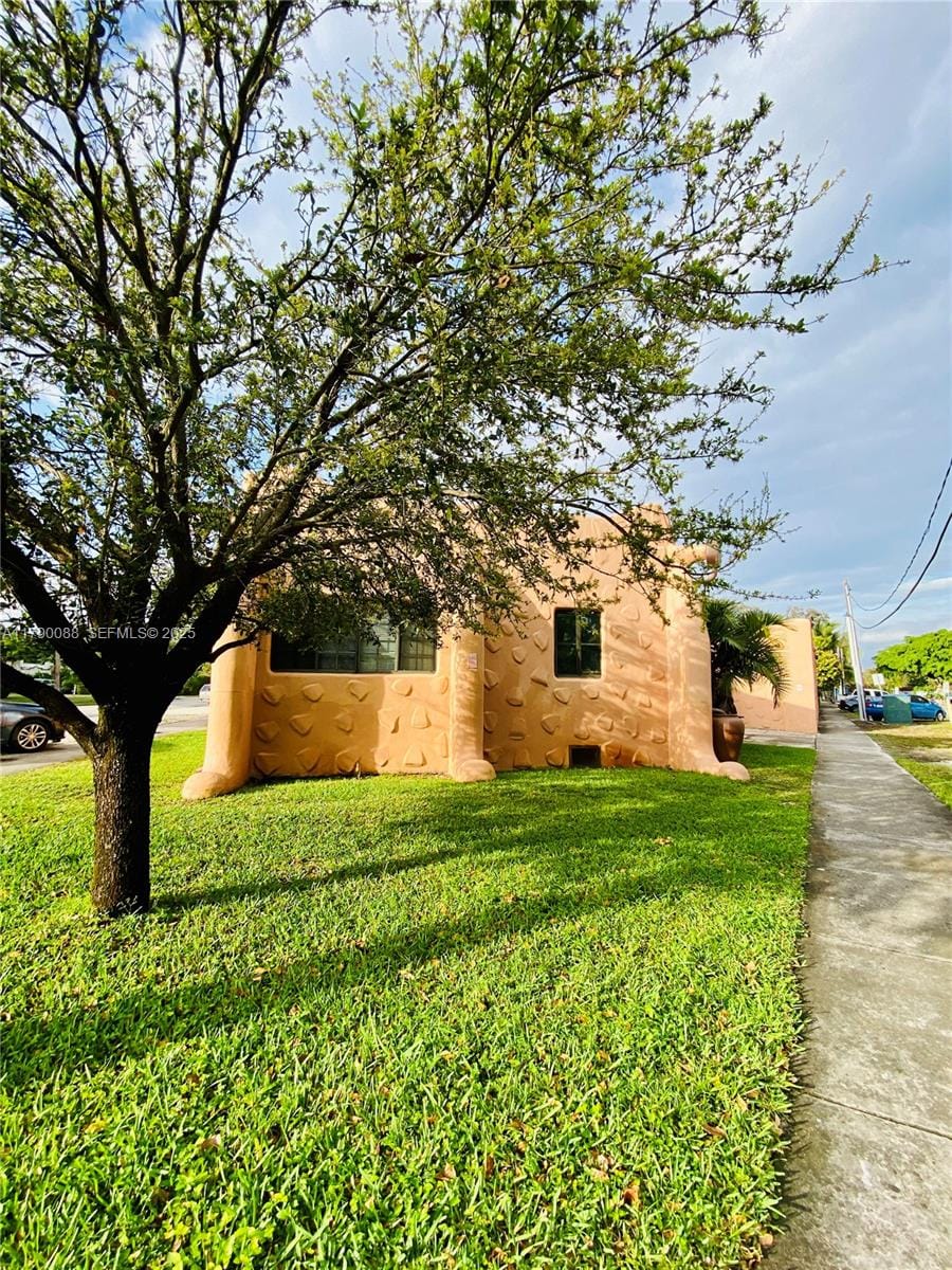 200 Azure Way, Miami Springs, FL 33166 photo 16